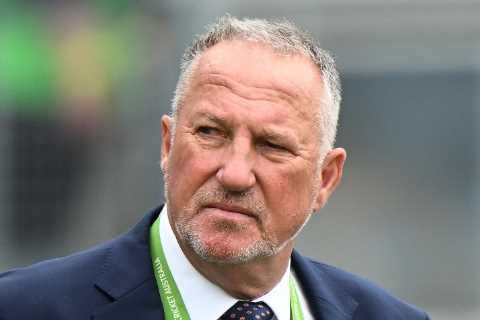 Moment cricketing legend Sir Ian Botham’s ambushed by masked shooting protesters