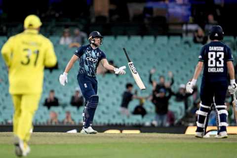 England’s World Cup hangover worsens as they lose series to Australia with 72-run defeat in second ODI in Sydney