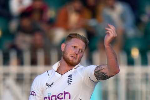 England break more records as they rack up 657 all out but First Test vs Pakistan heading for draw with calm hosts 181-0