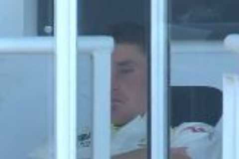 Australia star Marnus Labuschagne hilariously caught SLEEPING.. before jumping out of his skin realising he’s up to bat